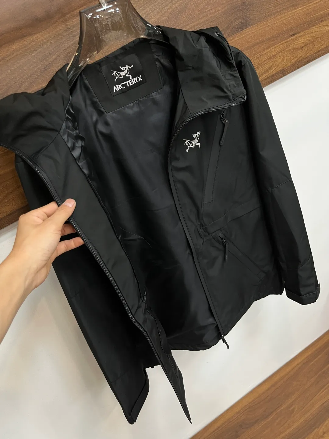 ARCTERYX 2026 New Arrival🧊 ，Original Premium Breathable ， ， ， Quality。 ， Sizes：M～3XL H 2025New Arrival